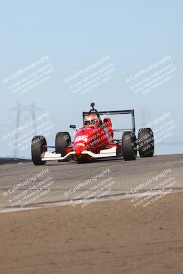 media/Oct-26-2025-CalClub SCCA (Sun) [[8ce1e69566]]/Group 3/Grapevine/